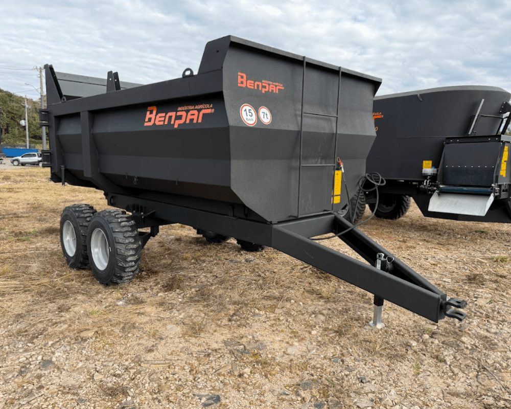 Carretas Basculantes Linha CB – 7 Toneladas: Versatilidade e Resistência no Campo